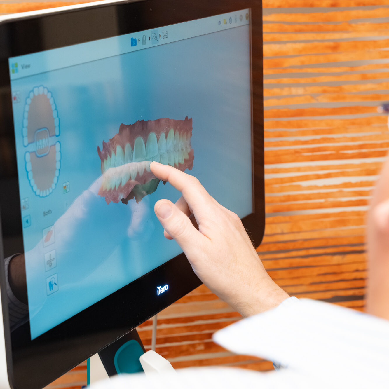 Web-Misuraca Ortho-Patient Interaction-LS-DSC04800